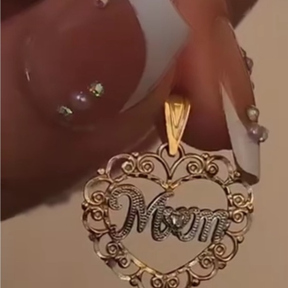 Charm - Picture 3 of 4